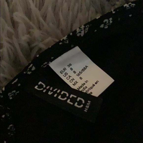 Divided by H&M black and white dress. - Picture 8 of 9